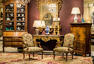 Darby Mitchell Fine Antiques Moves to Miami Circle